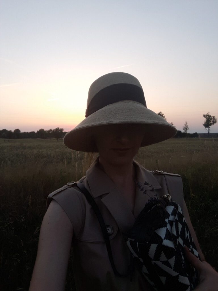 <img scr="https://www.stylowamoda.pl/osobista-stylistka-olsztyn-zakupy-ze-stylistką-przegląd-szafy.jpg" alt="Zakupy-ze-stylistką-przegląd-szafy-analiza-kolorystyczna-kreowanie-wizerunku-warsztaty-stylu"/>