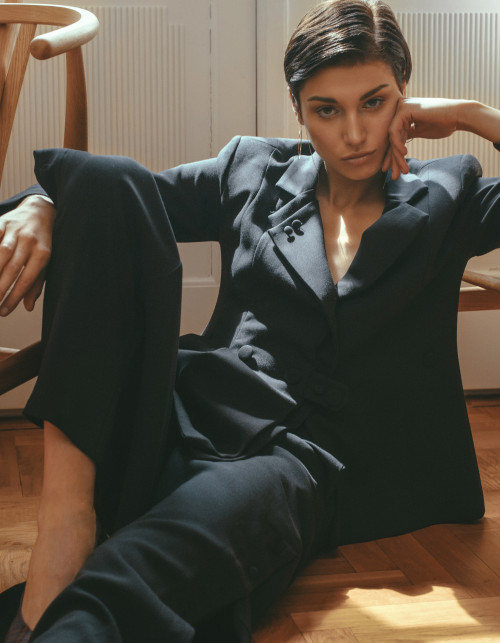<img scr="https://www.stylowamoda.pl/osobista-stylistka-zakupy-ze-stylistką-olsztyn-warszawa.jpg" alt="Zakupy-ze-stylistką-przegląd-szafy-analiza-kolorystyczna-kreowanie-wizerunku-warszawa-olsztyn-trójmiasto-poznań"/>