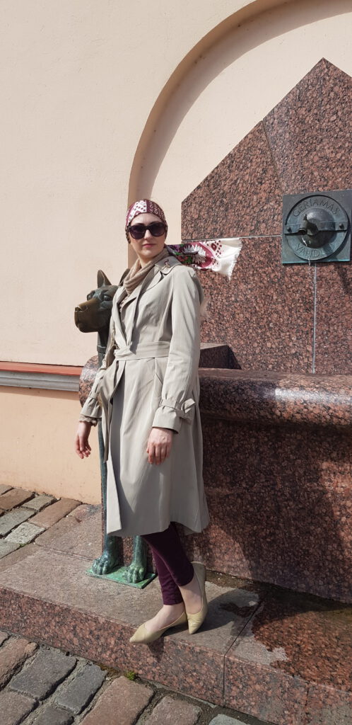 <img scr="https://www.stylowamoda.pl/osobista-stylistka.jpg" alt="Zakupy-ze-stylistką-przegląd-szafy-analiza-kolorystyczna-kreowanie-wizerunku-warszawa-olsztyn-trójmiasto-poznań"/>