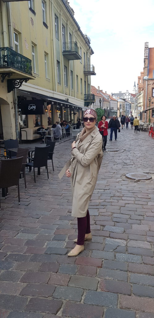 <img scr="https://www.stylowamoda.pl/osobista-stylistka.jpg" alt="Zakupy-ze-stylistką-przegląd-szafy-analiza-kolorystyczna-kreowanie-wizerunku-warszawa-olsztyn-trójmiasto-poznań"/>