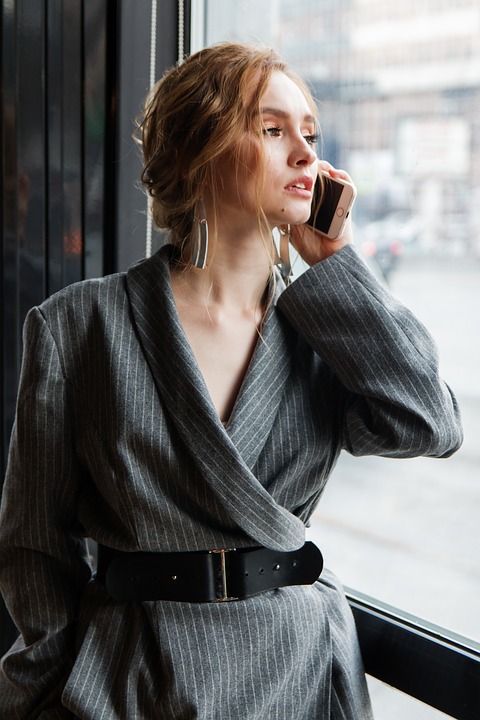 <img scr="https://www.stylowamoda.pl/osobista-stylistka.jpg" alt="Zakupy-ze-stylistką-przegląd-szafy-analiza-kolorystyczna-kreowanie-wizerunku-warszawa-olsztyn-trójmiasto-poznań"/>