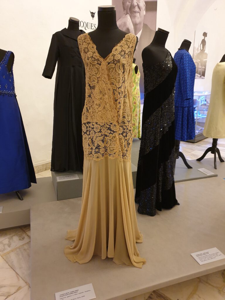 <img scr="https://www.stylowamoda.pl/osobista-stylistka.jpg" alt="Zakupy-ze-stylistką-przegląd-szafy-analiza-kolorystyczna-kreowanie-wizerunku-warszawa-olsztyn-trójmiasto-poznań"/>