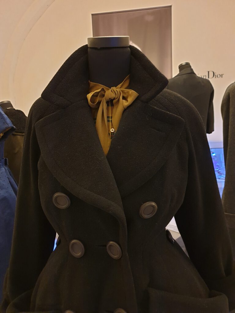 <img scr="https://www.stylowamoda.pl/osobista-stylistka.jpg" alt="Zakupy-ze-stylistką-przegląd-szafy-analiza-kolorystyczna-kreowanie-wizerunku-warszawa-olsztyn-trójmiasto-poznań"/>