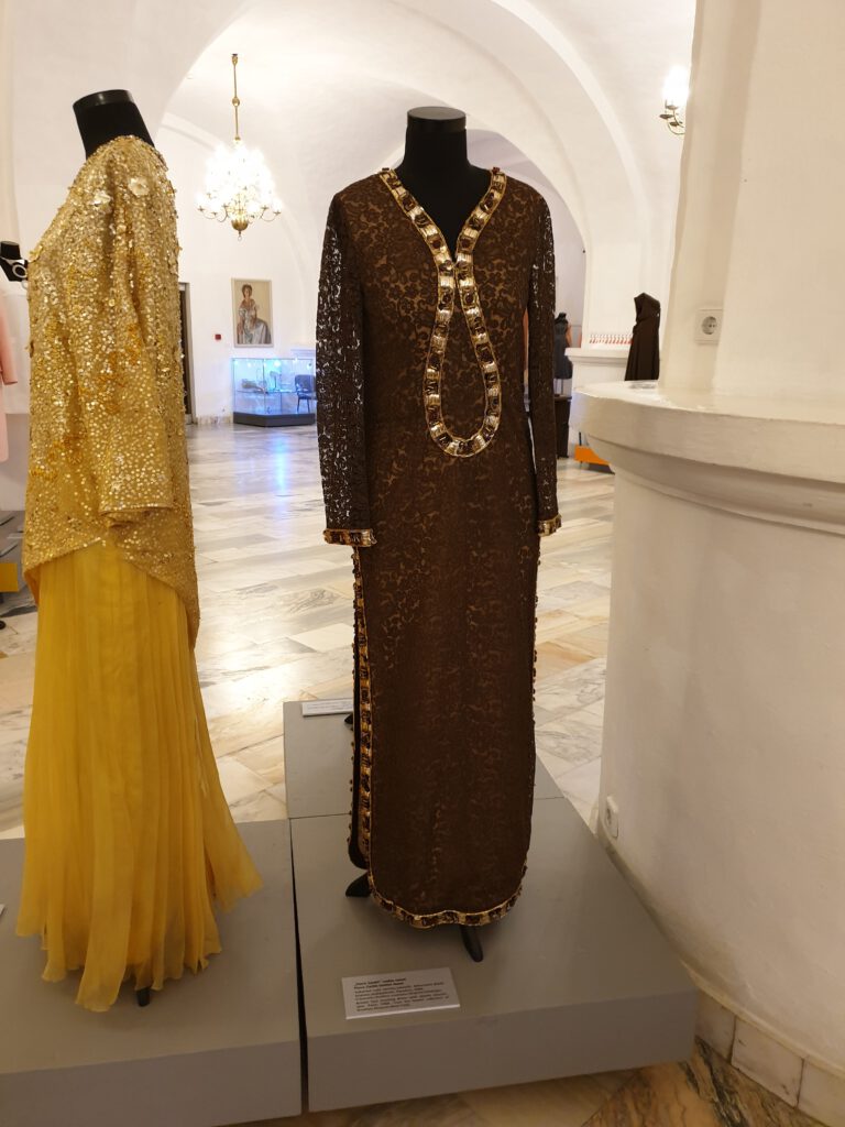 <img scr="https://www.stylowamoda.pl/osobista-stylistka.jpg" alt="Zakupy-ze-stylistką-przegląd-szafy-analiza-kolorystyczna-kreowanie-wizerunku-warszawa-olsztyn-trójmiasto-poznań"/>