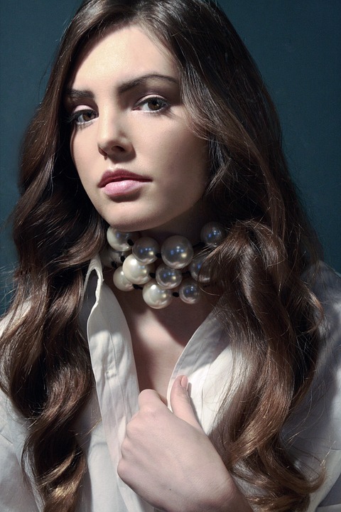 <img scr="https://www.stylowamoda.pl/osobista-stylistka.jpg" alt="Zakupy-ze-stylistką-przegląd-szafy-analiza-kolorystyczna-kreowanie-wizerunku-warszawa-olsztyn-trójmiasto-poznań"/>