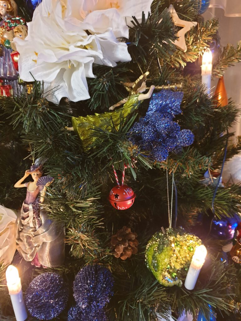 <img scr="https://www.stylowamoda.pl/olsztyn-osobista-stylistka-zakupy-ze-stylistką-przeglad-szafy.jpg" alt="Zakupy-ze-stylistką-przegląd-szafy-analiza-kolorystyczna-kreowanie-wizerunku-warsztaty-stylu"/>