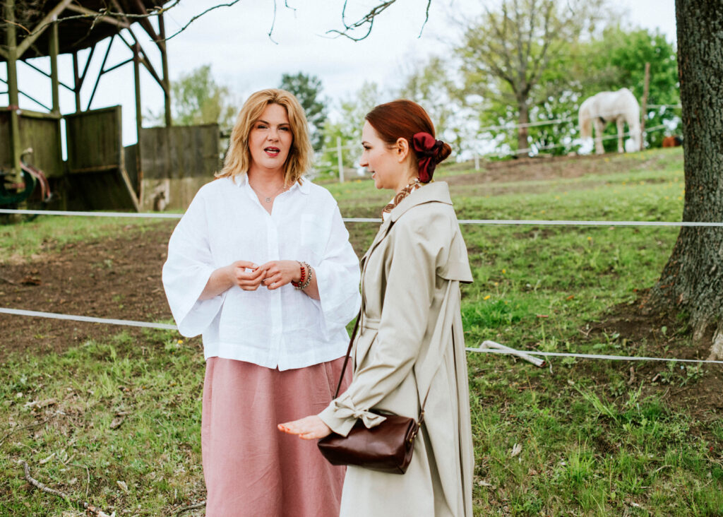<img scr="https://www.stylowamoda.pl/warszawa-podcast-osobista-stylistka-zakupy-ze-stylistką-przeglad-szafy.jpg" alt="Zakupy-ze-stylistką-przegląd-szafy-analiza-kolorystyczna-kreowanie-wizerunku-warsztaty-stylu"/>